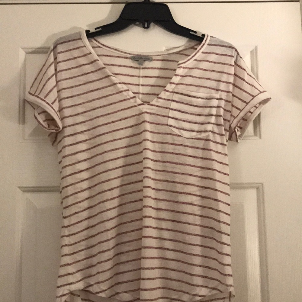 white and maroon pocket tee